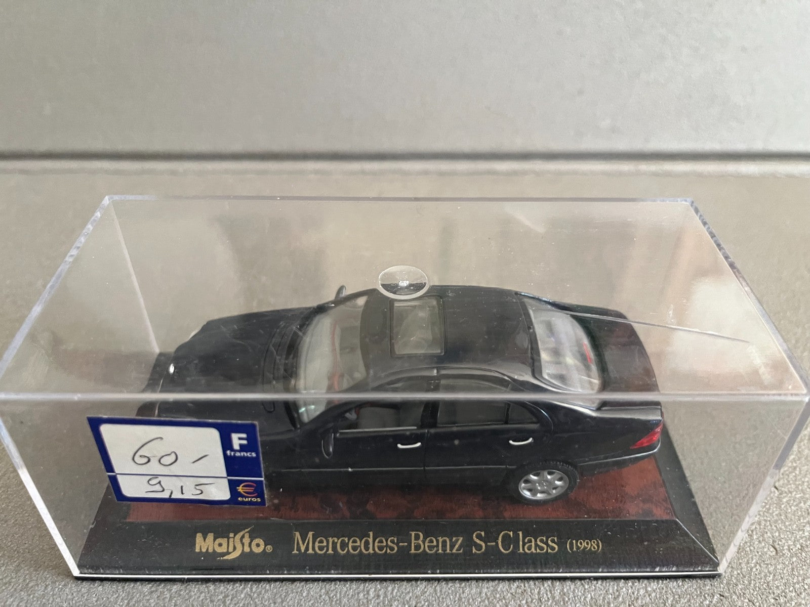 Voiture Miniature Mercedes Benz S Class 1998 Maisto 1/43