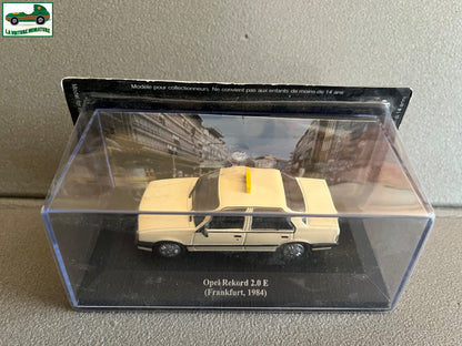Voiture Miniature Opel Rekord 2.0E 1984 Frankfurt Taxi Du Monde au 1/43 Altaya