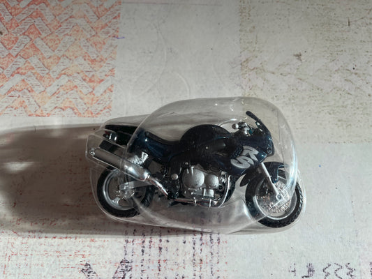 Moto miniature Triumph RS Motos à Collectionner Maisto Altaya au 1/18