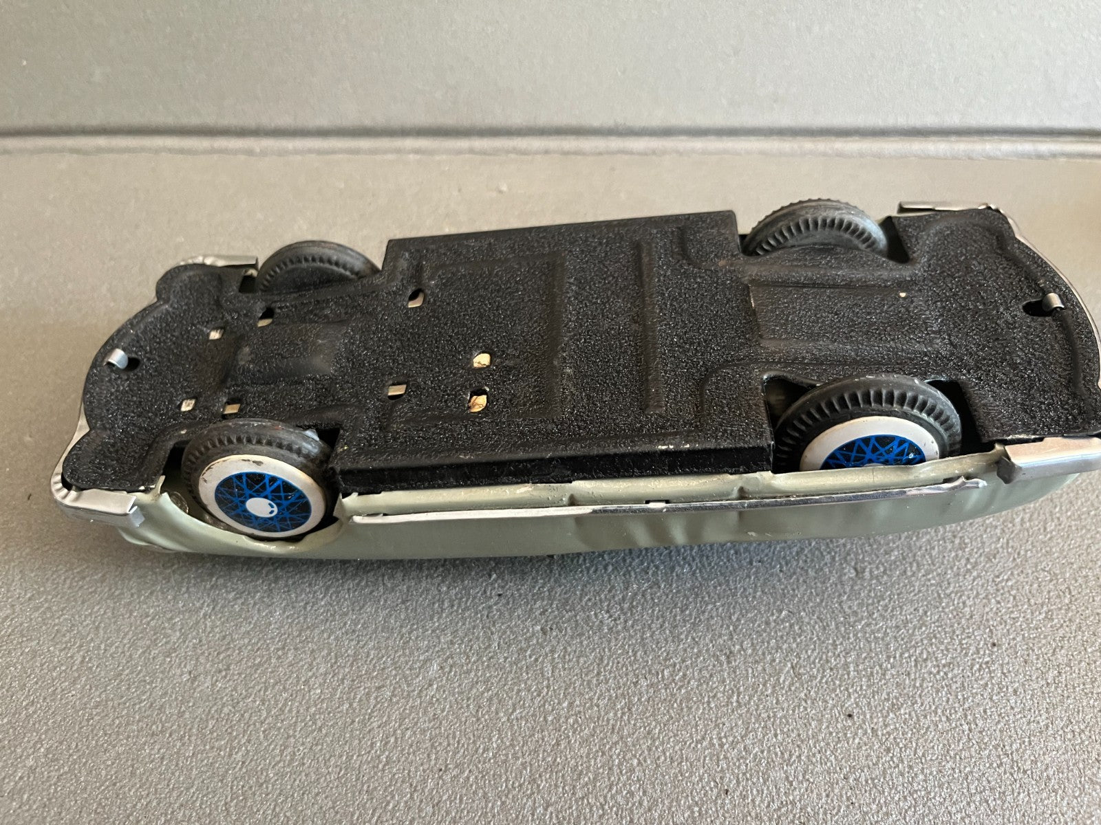 Jouet Ancien Voiture Miniature Tôle China MF 753 Friction