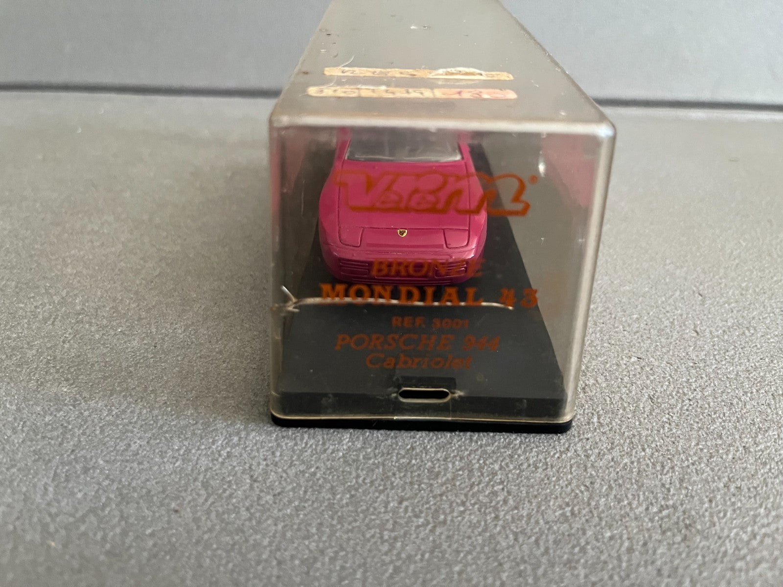 Voiture Miniature Porsche 944 Cabriolet Verem 3001 au 1/43