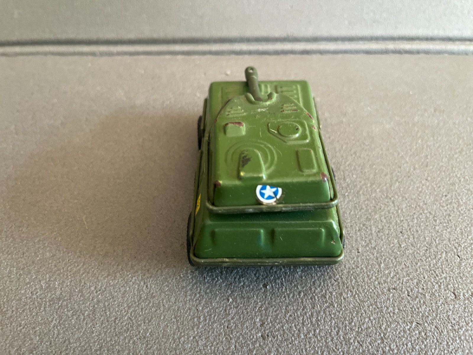 Jouet Ancien Voiture Miniature Militaire Char Tank Blindé 6 roues Gozan Spain