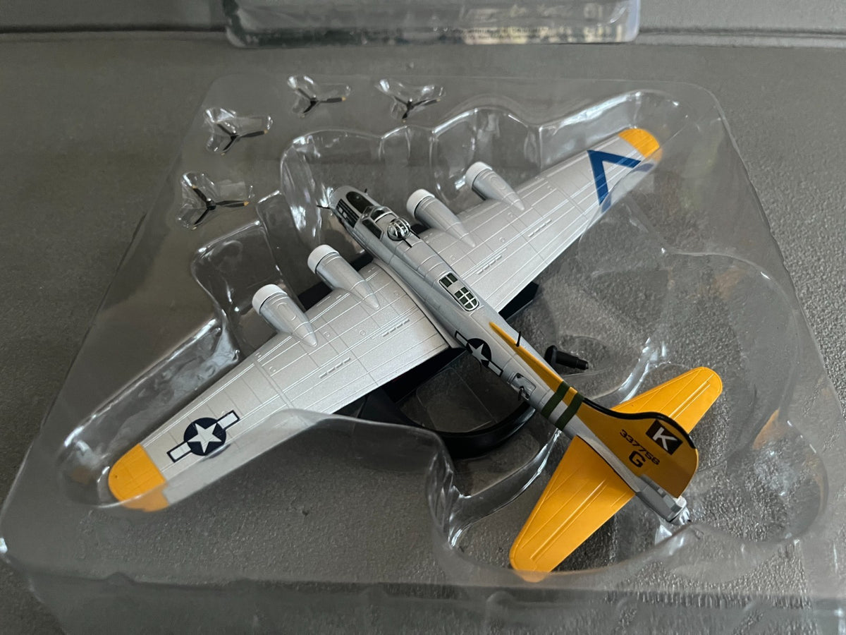 Avion miniature Militaire Boeing B-17G Flying Fortress USA Altaya 1/72