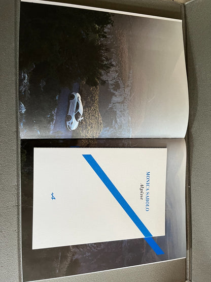 Livre Voiture Automobile Alpine La quête de l'agilité absolue Flammarion 2017