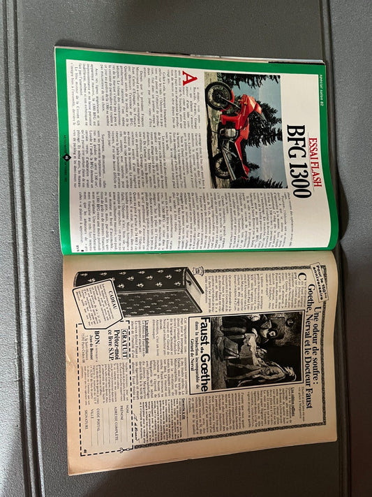 Livre Revue Voiture Automobile AutoMoto N°9