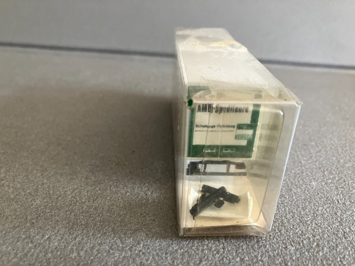Voiture Miniature Camion Mercedes Kravag AMO Roskopf 1/87 HO