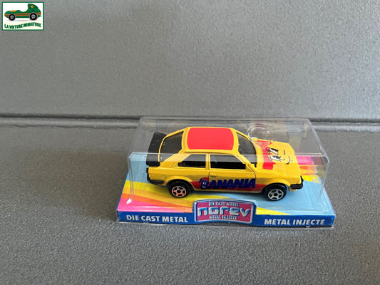 Ancienne Voiture Miniature Ford Escort Banania Norev au 1/43
