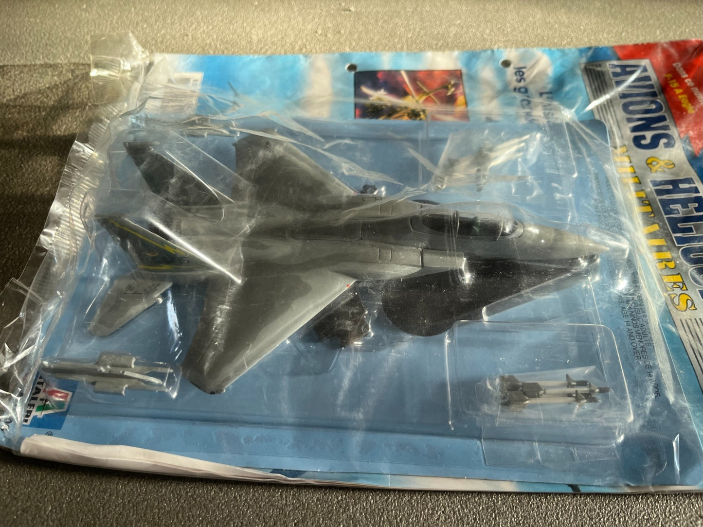 Avion miniature Militaire F-15A Eagle Fabbri Italeri 1/100