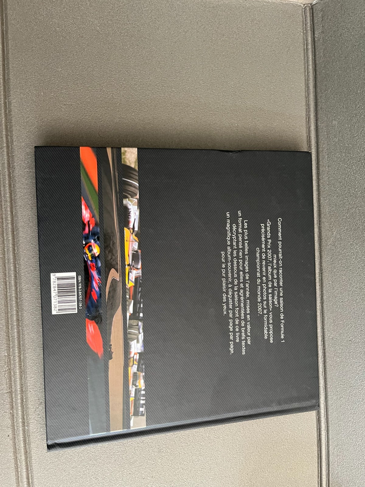 Livre Voiture Automobile Grands prix 2007 Chronosports Formule 1 F1