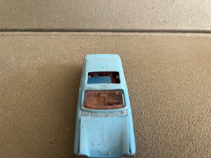 Ancienne Voiture Miniature Peugeot 204 Norev Plastique France Epave