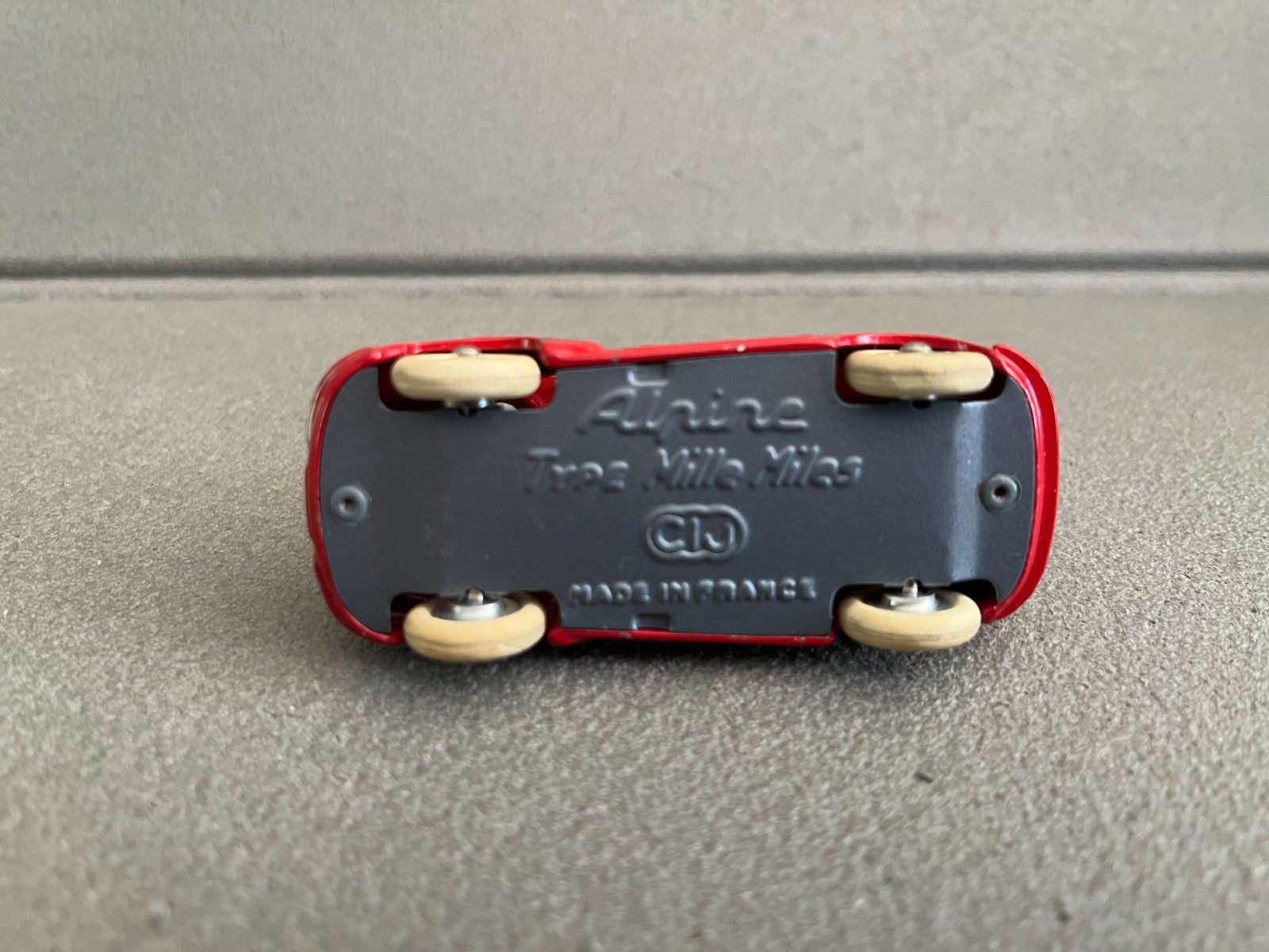 Ancienne Voiture miniature Alpine Type Mille Miles CIJ France