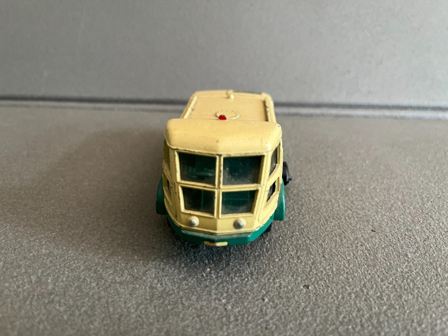Ancienne Miniature Voiture Camion LMV Balayeuse Dinky Toys Meccano France