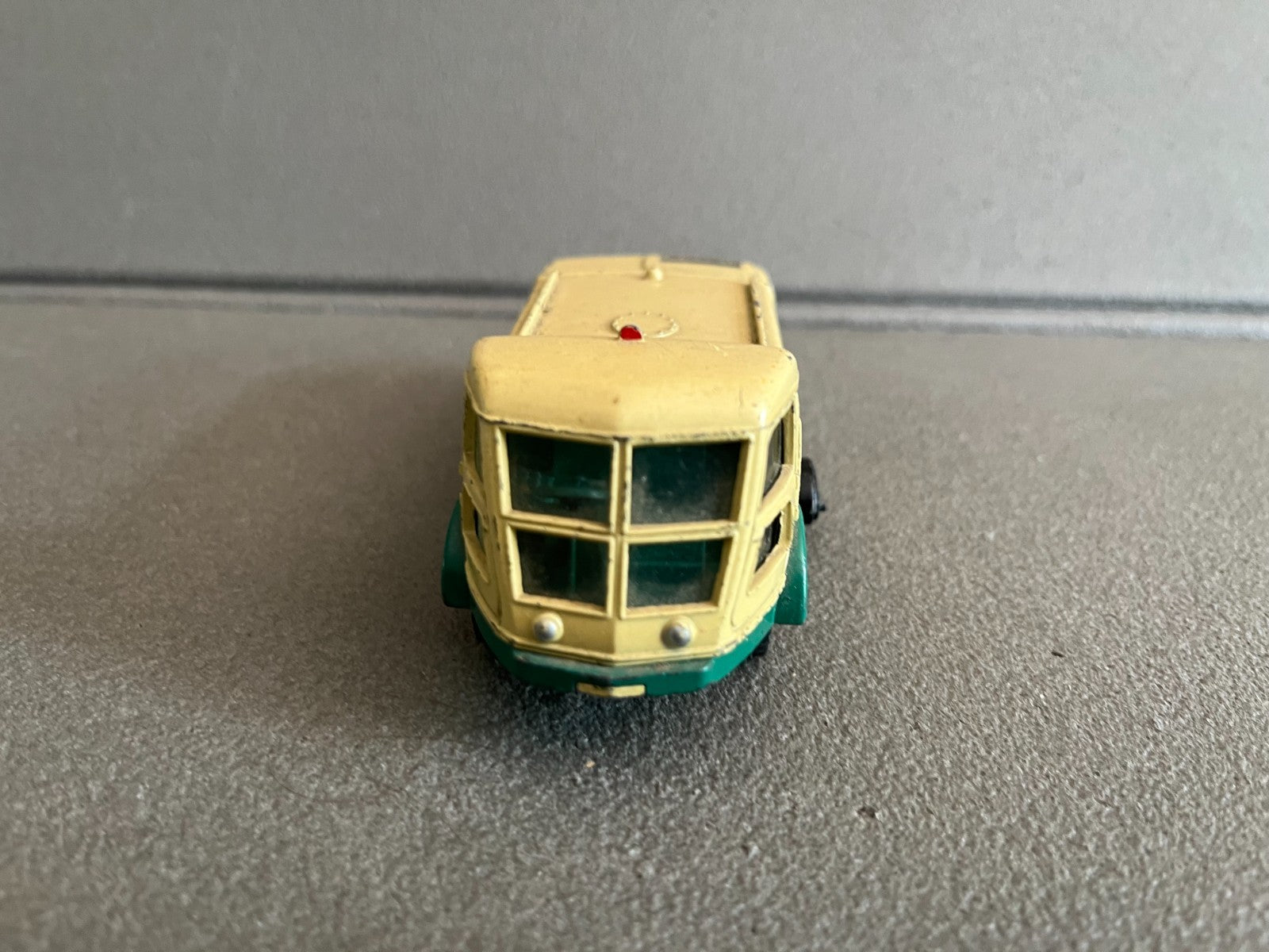 Ancienne Miniature Voiture Camion LMV Balayeuse Dinky Toys Meccano France
