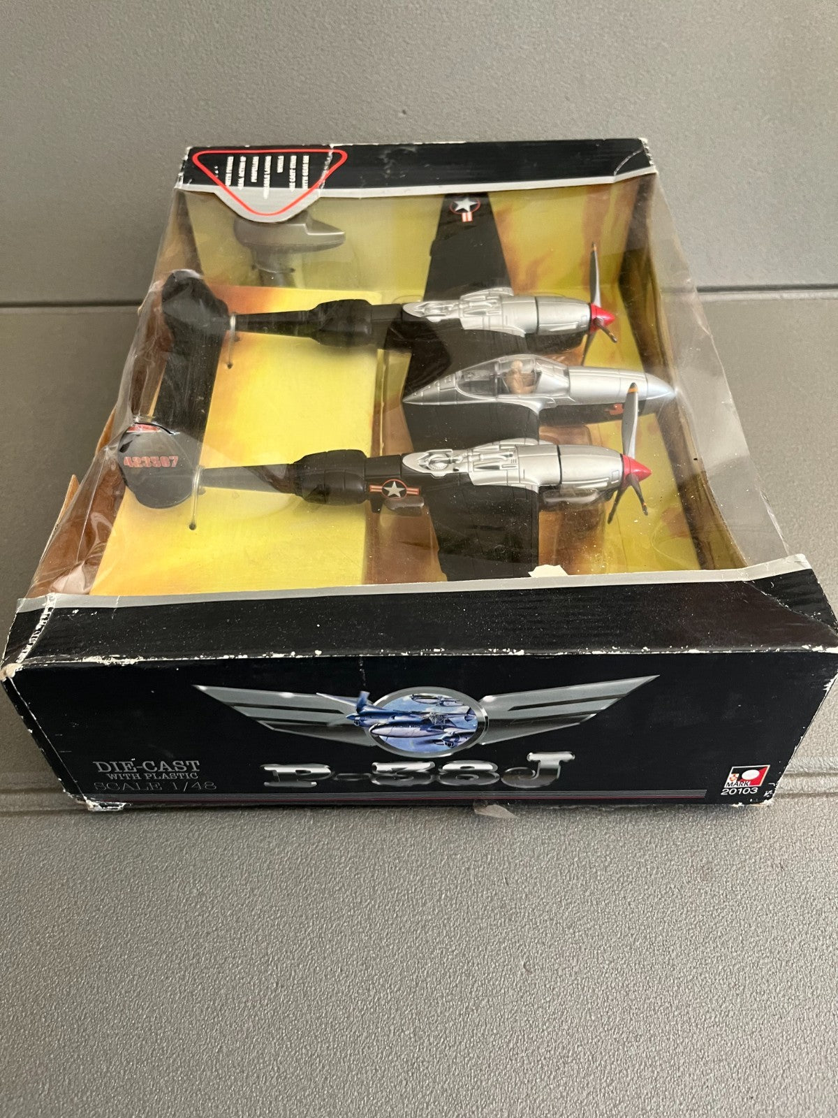 Ancien Avion miniature Militaire Vintage Die Cast Plastique P-38J Toy Mark 1/48