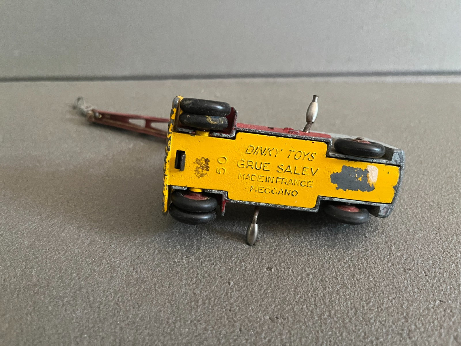 Ancienne Miniature Voiture Chantier Grue Salev Dinky Toys Meccano France Epave