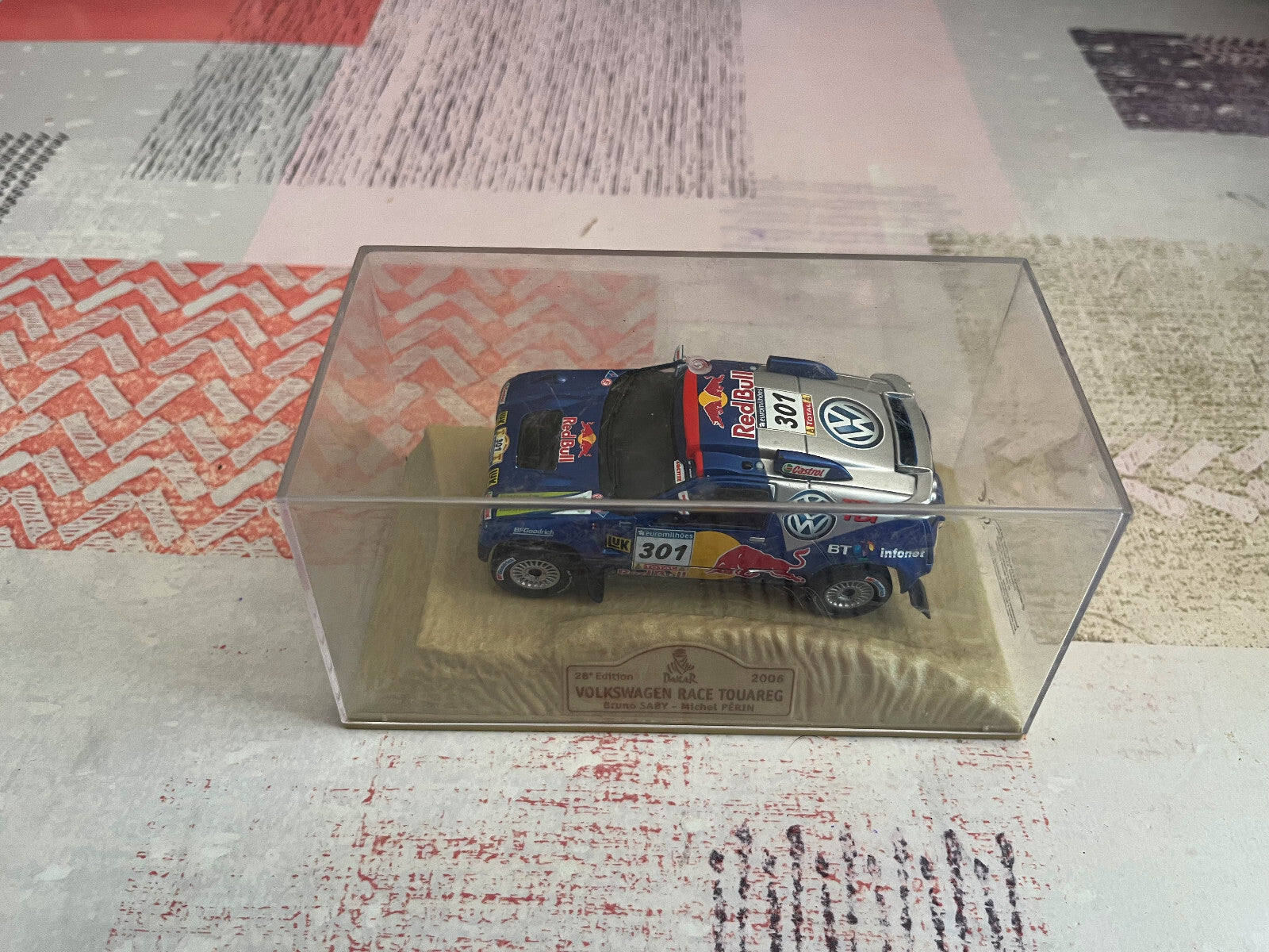 Voiture Miniature Volkswagen Race Touareg Dakar 2006 Norev M6 Collection au 1/43