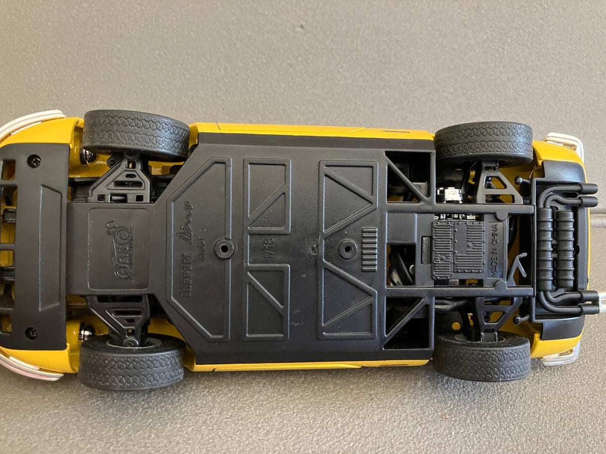Ancienne Voiture miniature Ferrari Dino 246 GT Anson au 1/18
