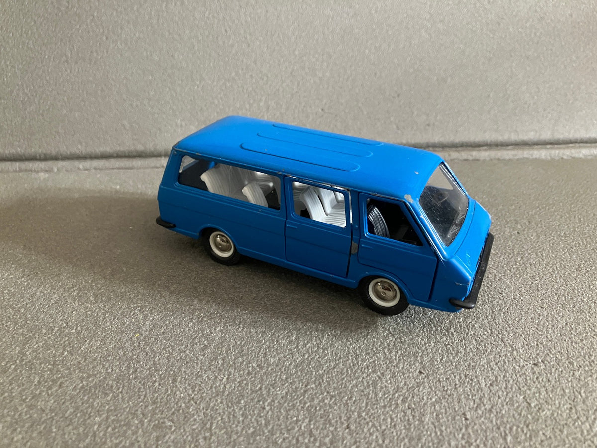 Ancienne Voiture Miniature RAF 2203 Novoexport Russe CCCP URSS N° A18 au 1/43