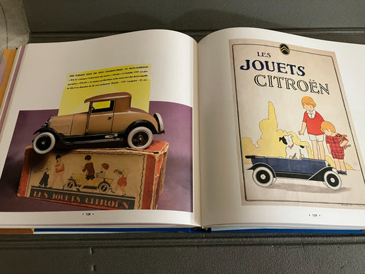 Livre Voiture Automobile Jouet Miniature Les Jouets Citroen MAEGHT Editeur