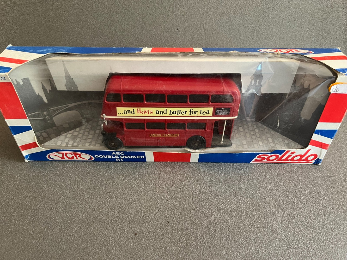 Voiture Miniature bus autobus AEC double decker Solido JCR au 1/50