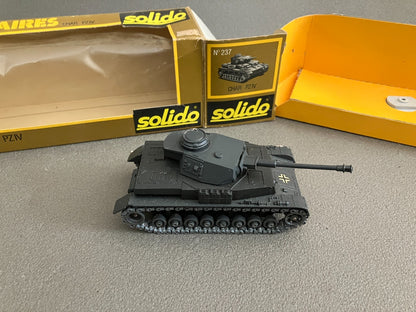 Ancienne Miniature Militaire Blindé Tank Char PZ IV 237 Solido France 1/50