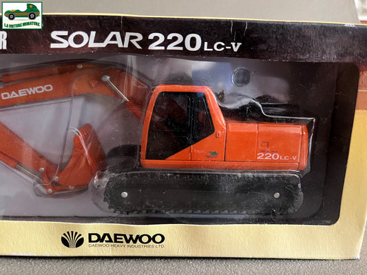 Miniature Véhicule de chantier Excavateur Daewoo Solar 220 LC-V au 1/40