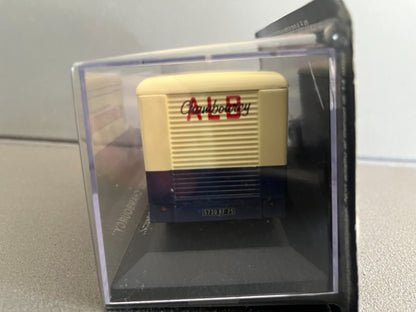 Voiture Miniature Camion Publicitaire Citroen U23 Chambourcy au 1/43