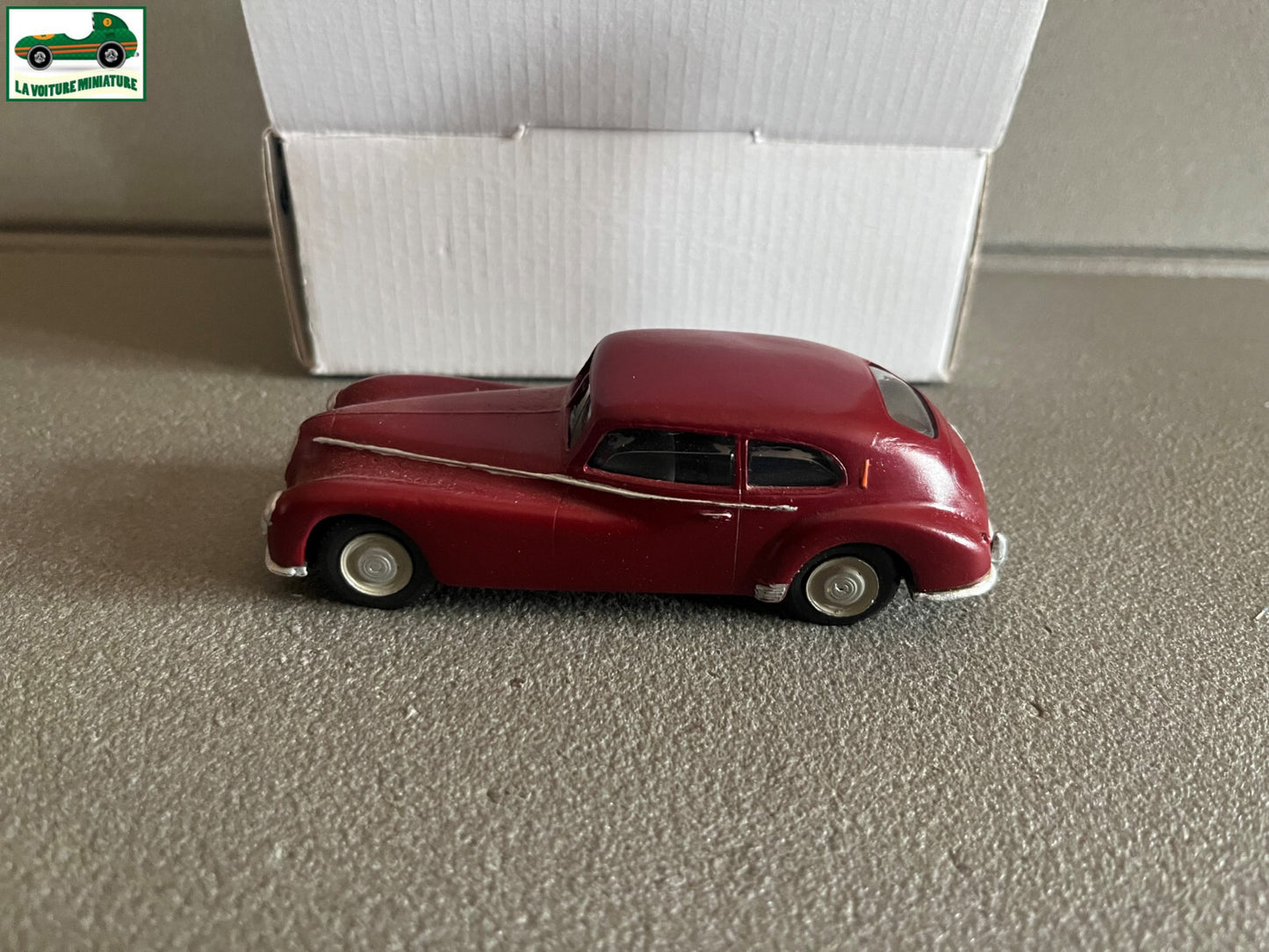 Voiture Miniature Kit monté Alfa Romeo 6C 2500 IDEA 3 au 1/43