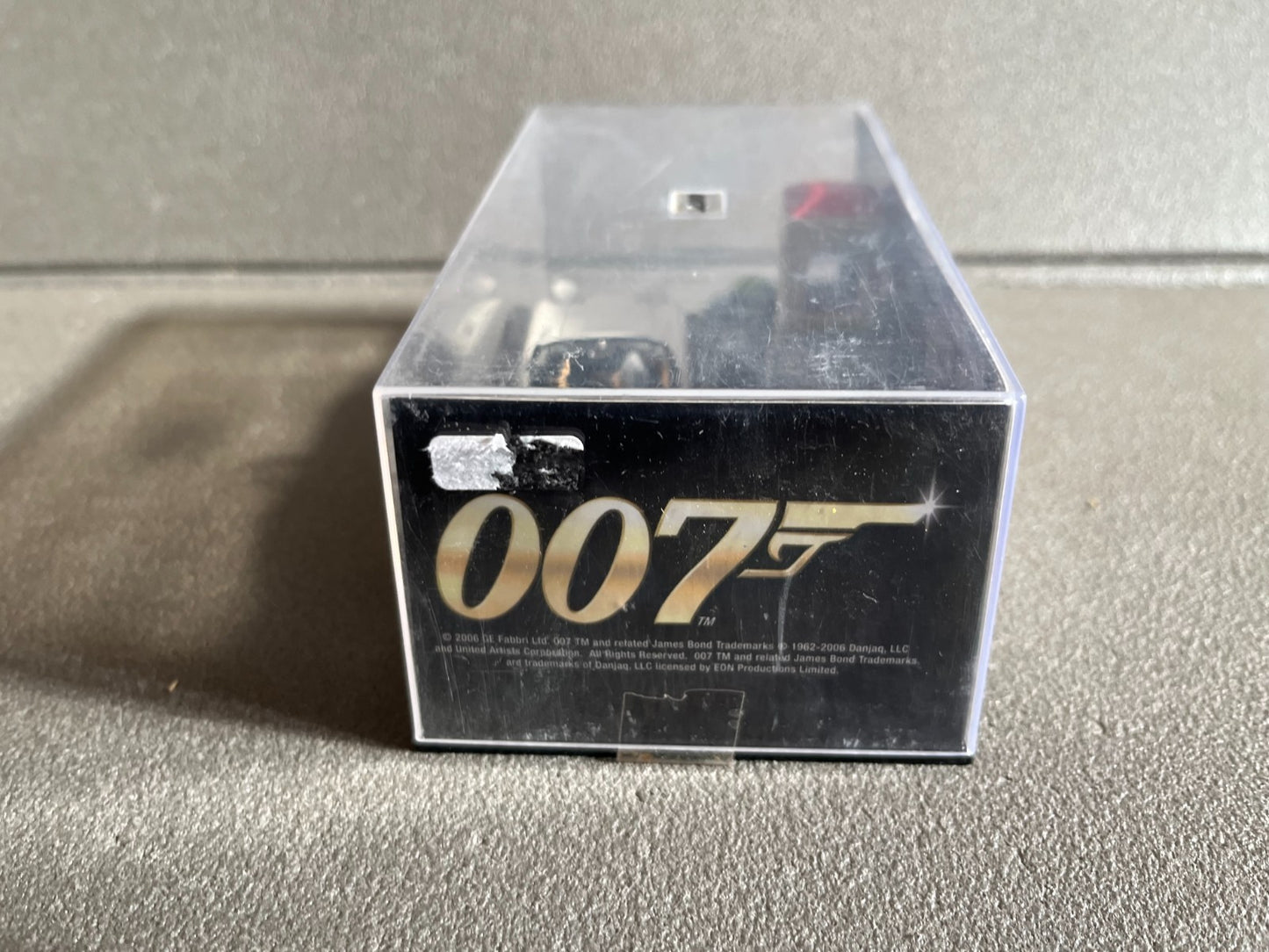 Voiture miniature Toyota 2000 GT James Bond 007 1/43