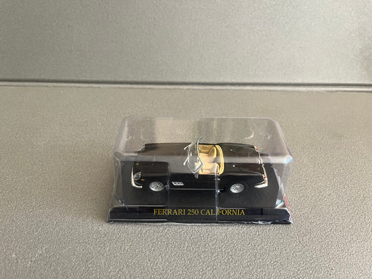 Voiture miniature Collection Ferrari 250 California Ixo Fabbri 1/43