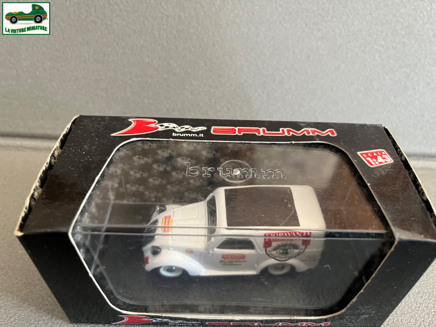 Voiture miniature Fiat 500B Fioravanti 1950 Brumm au 1/43