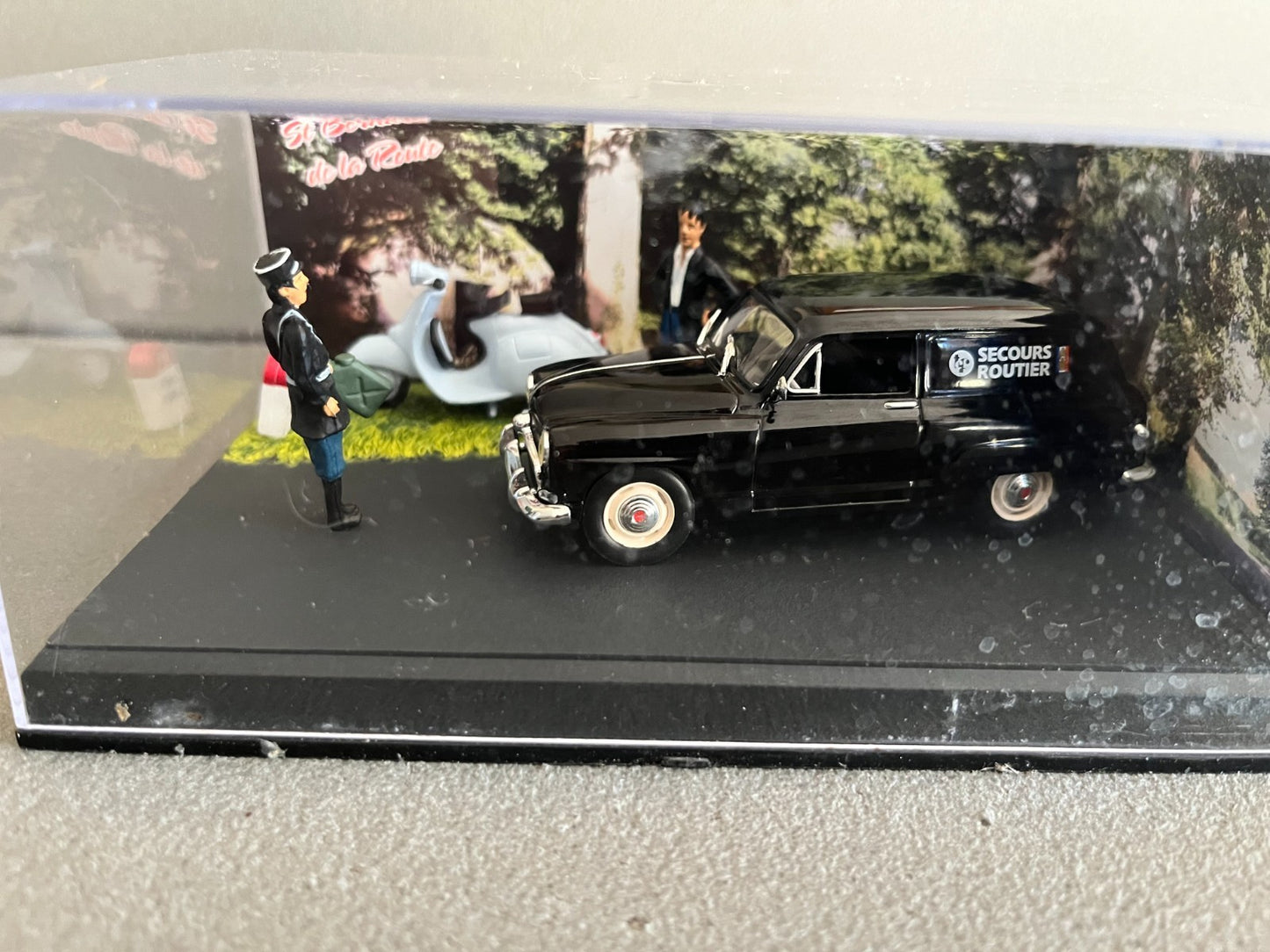 Voiture Miniature Simca Aronde Messagère Etape 44 La Route Bleue RN7 1/43