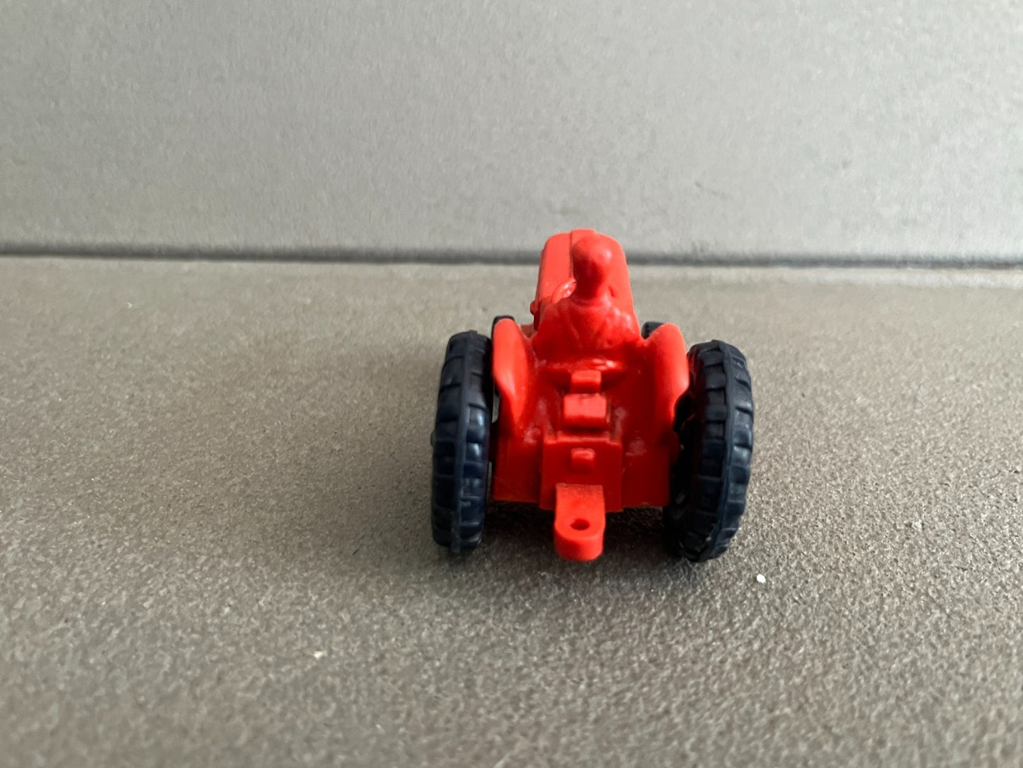Voiture Miniature Ancien Tracteur Agricole Tomte Lardal Norway Plastique Gomme