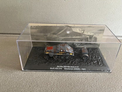 Miniature Militaire Char Tank Blindé Sd.Kfz. 252 + Sd.anh. 3 1/1 Altaya 1/72