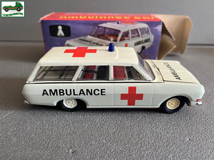 Ancien Jouet Voiture Plasticart Kombi Ambulance Car Tole Metal Made in GDR 1/30