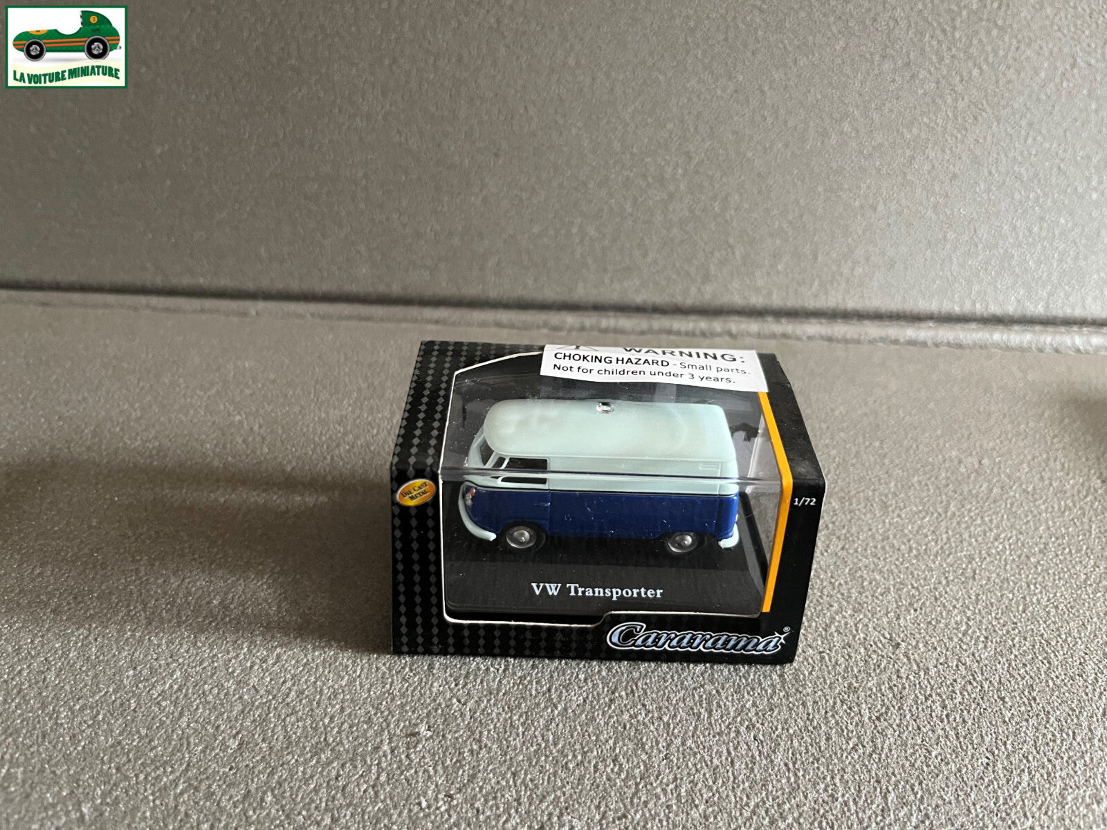 Miniature Voiture Van Volkswagen VW Combi Transporter Cararama 1/72