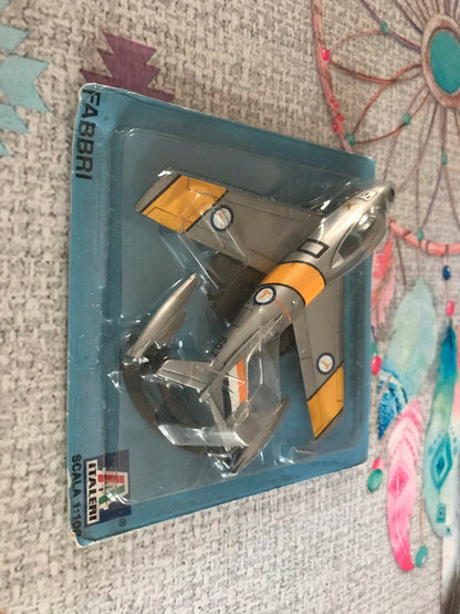 Avion miniature Militaire F-86 E Fabbri Italeri 1/100