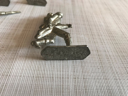 Ancien Soldat Lot de 22 Soldats Armée Militaire Métal Alu ? Zamac ? Plomb ?