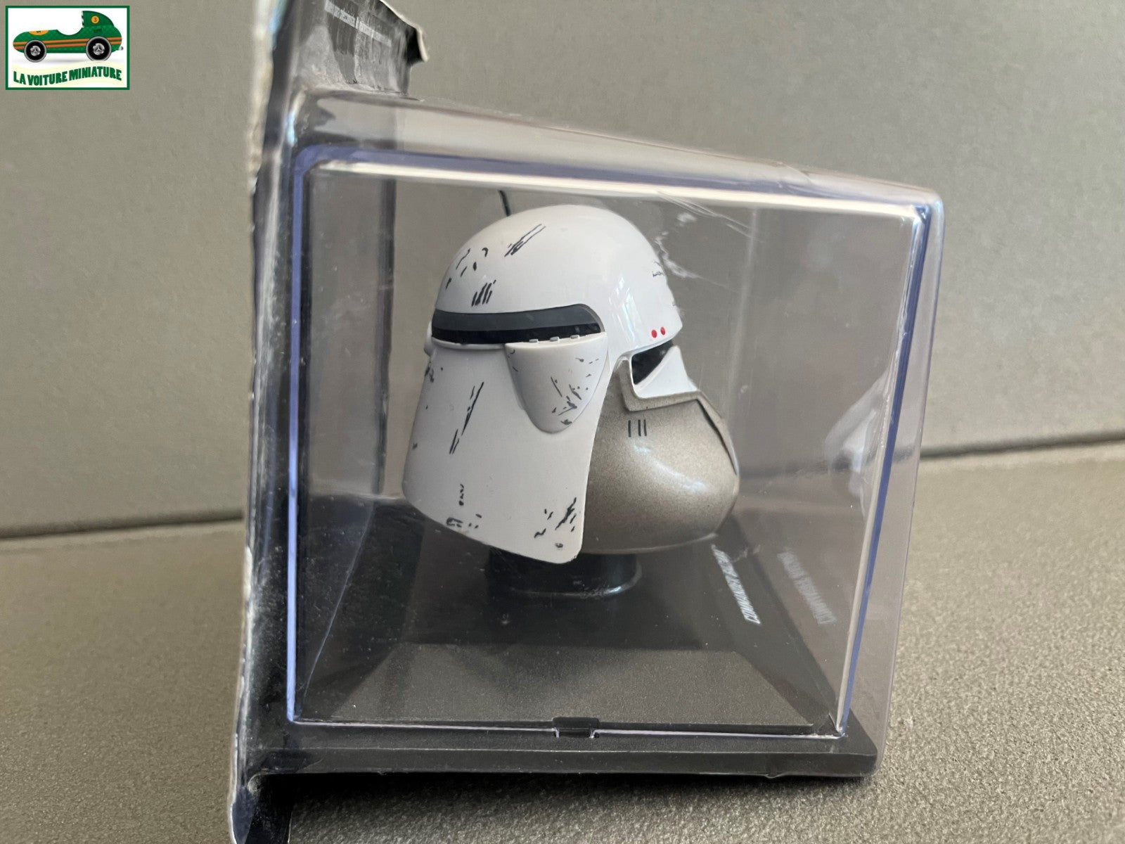 Figurine de Collection Casque Star Wars Commander Bacara