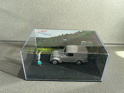 Voiture Miniature Renault Juvaquatre Etape 4 La Route Bleue RN7 1/43
