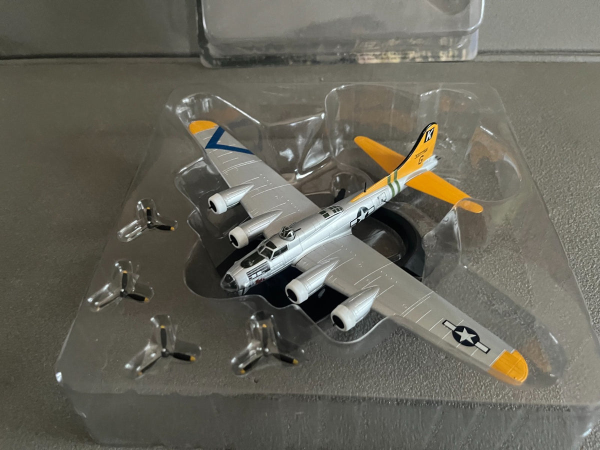 Avion miniature Militaire Boeing B-17G Flying Fortress USA Altaya 1/72