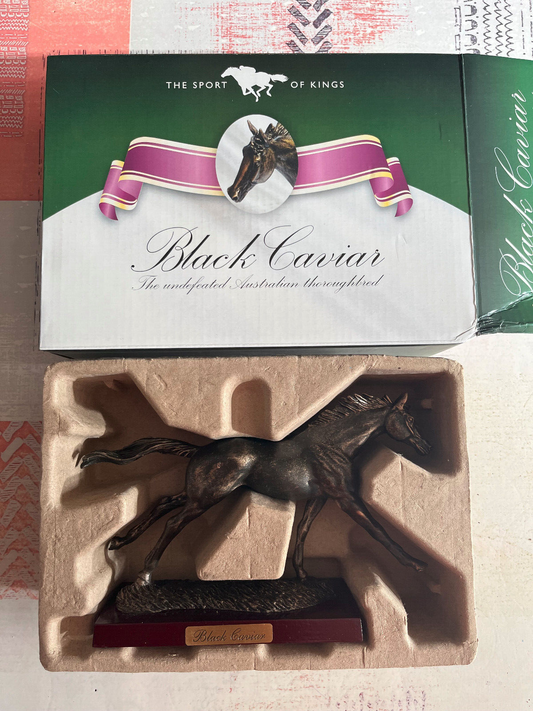 Statue Collection Cheval Course Black Caviar Résine Editions Atlas 1/12