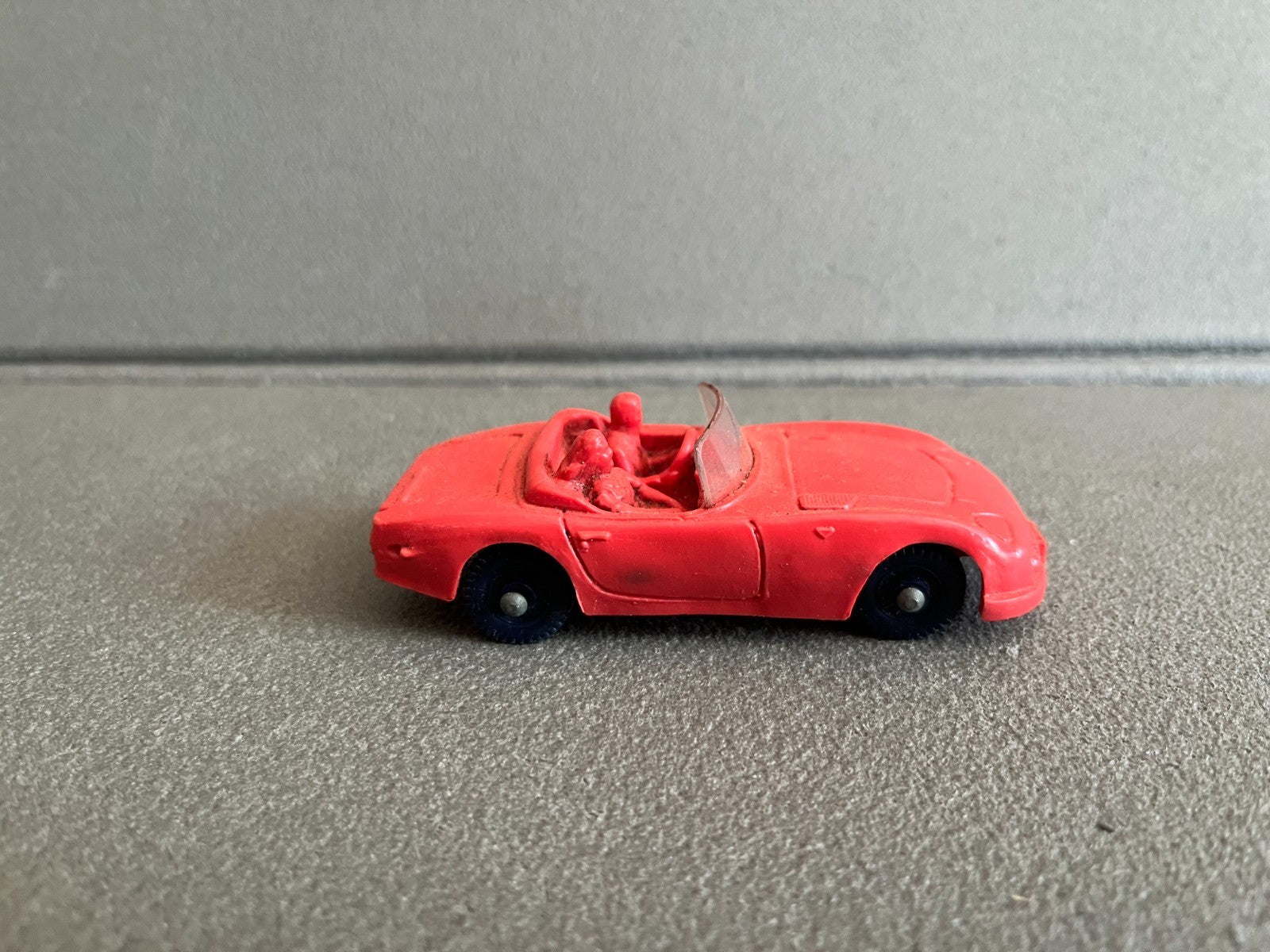 Voiture Miniature Ancien Toyota 2000GT Tomte Lardal Norway Plastique Gomme