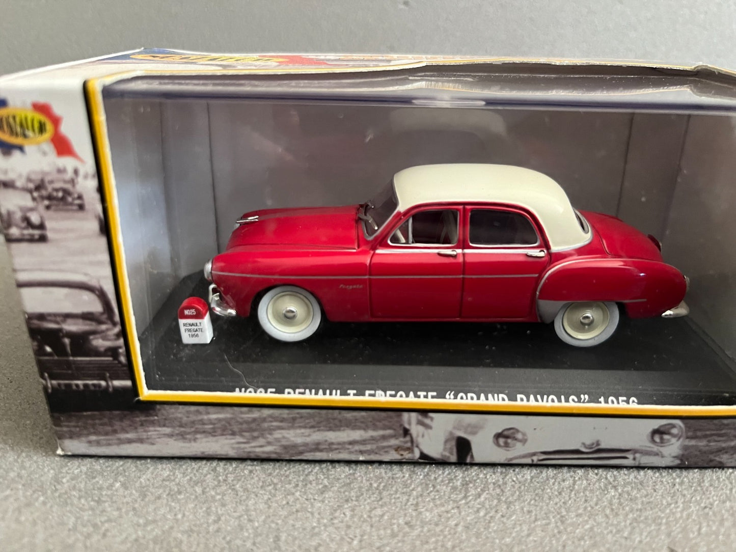 Voiture Miniature Renault Fregate Grand Pavois 1956 Nostalgie au 1/43