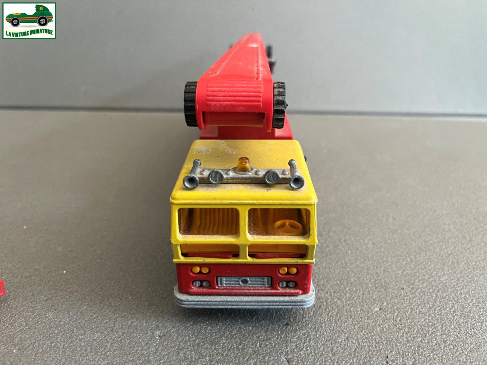 Ancienne Miniature Camion Pompiers Majorette Incendie Nacelle 1/47 Défauts