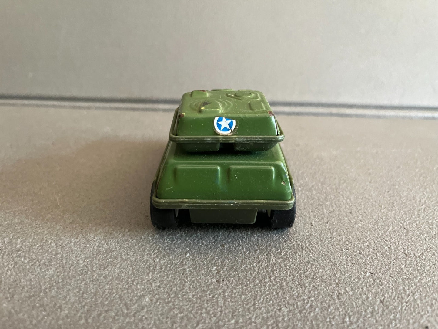 Jouet Ancien Voiture Miniature Militaire Char Tank Blindé 6 roues Gozan Spain