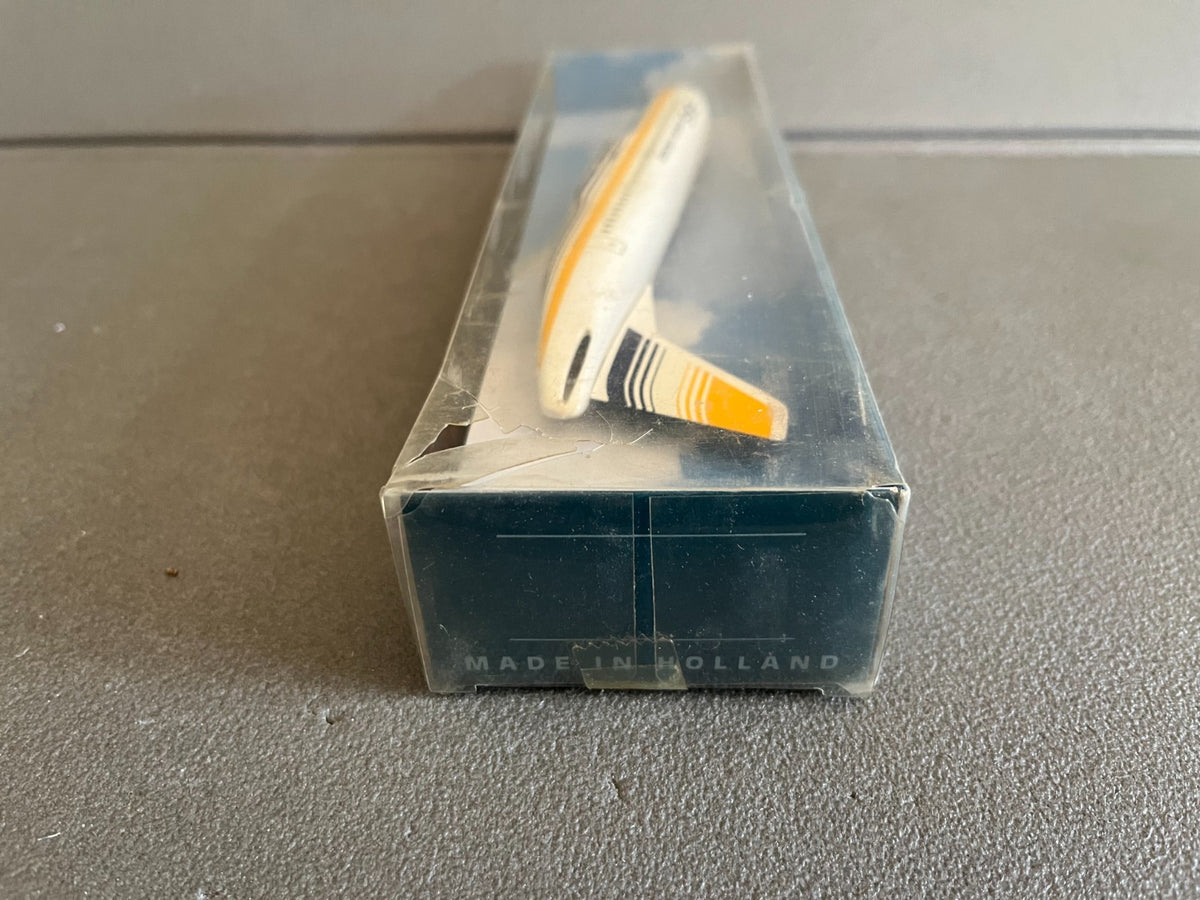 Avion miniature Ligne EAS Europe Airlines CMD Holland