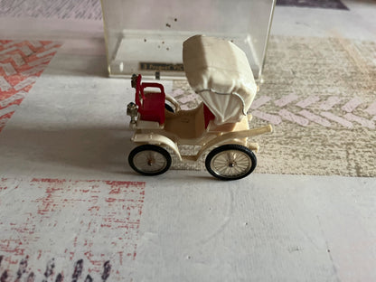 Voiture miniature Plastique 3 Peugeot Victoria 1899 Minialuxe 1/43