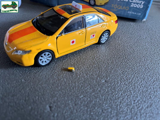 Voiture Miniature Toyota Camry 2009 Tokyo Taxi du Monde Welly au 1/38