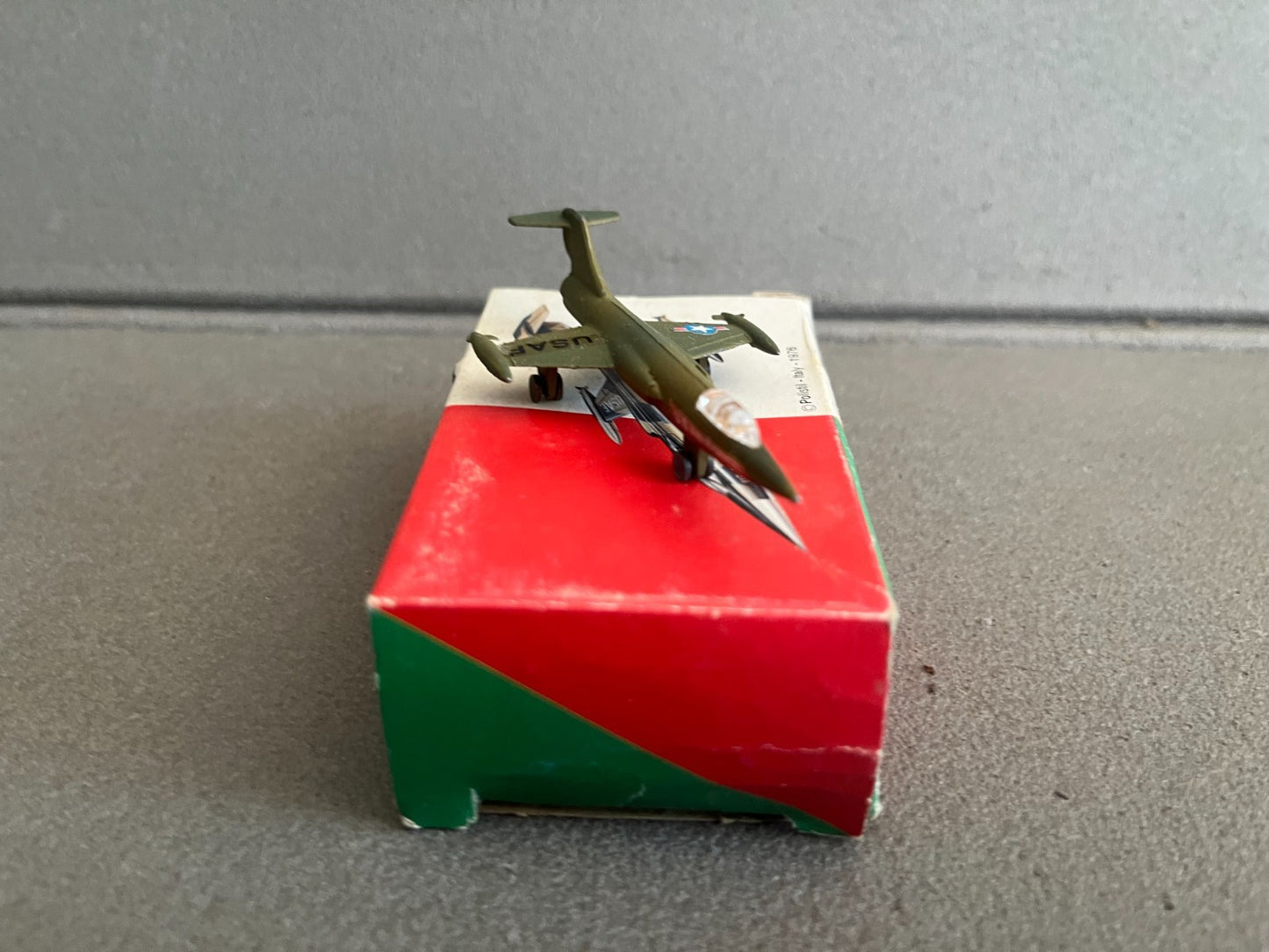 Ancien Avion miniature Militaire Starfighter F 104 Club 33 Polistil 1976